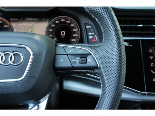 Audi Q8 60 TFSIe QUATTRO S Competition TREKHAAK ELEKTR | ELEKTR KELP | 22'' LMV | ADAPTIVE CRUISE | STOEL... ActivLease financial lease