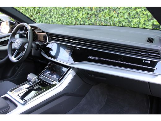 Audi Q8 60 TFSIe QUATTRO S Competition TREKHAAK ELEKTR | ELEKTR KELP | 22'' LMV | ADAPTIVE CRUISE | STOEL... ActivLease financial lease