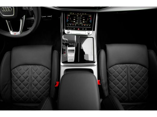 Audi Q8 Pro Line S Competition | Adaptive cruise control | Bang & Olufsen Premium 3D | Glazen panoramadak ActivLease financial lease