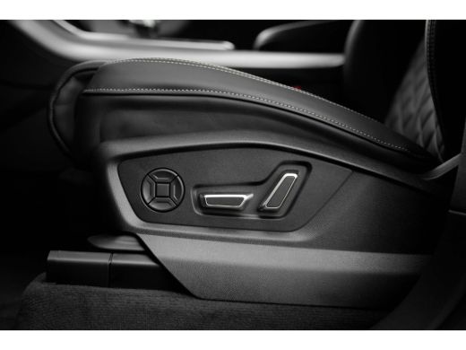 Audi Q8 Pro Line S Competition | Adaptive cruise control | Bang & Olufsen Premium 3D | Glazen panoramadak ActivLease financial lease