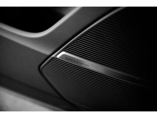 Audi Q8 Pro Line S Competition | Adaptive cruise control | Bang & Olufsen Premium 3D | Glazen panoramadak ActivLease financial lease
