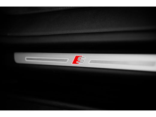 Audi Q8 Pro Line S Competition | Adaptive cruise control | Bang & Olufsen Premium 3D | Glazen panoramadak ActivLease financial lease