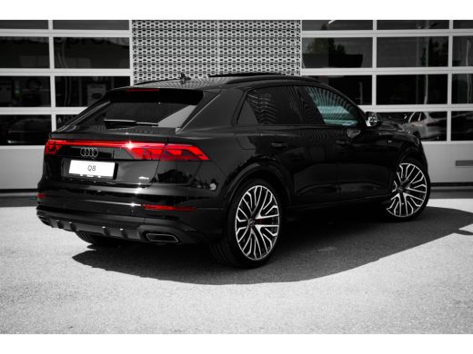 Audi Q8 Pro Line S Competition | Adaptive cruise control | Bang & Olufsen Premium 3D | Glazen panoramadak ActivLease financial lease