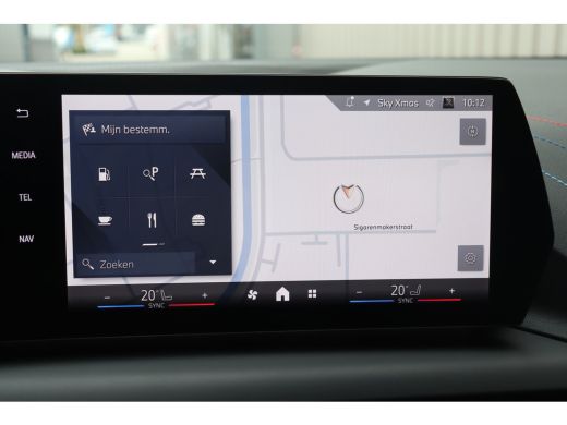 BMW 1 Serie 120 M Sport Automaat / Sportstoelen / Achteruitrijcamera / M Adaptief onderstel / Stoelverwarming ActivLease financial lease