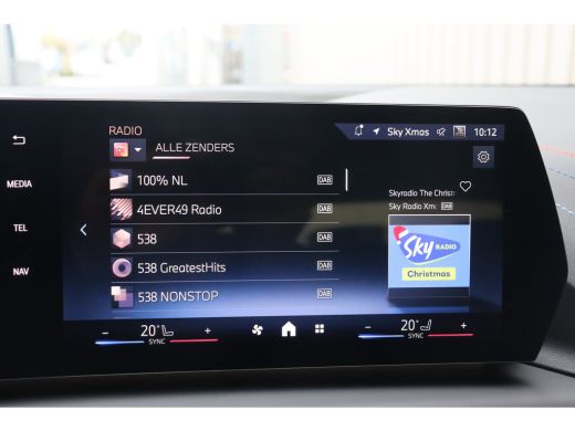 BMW 1 Serie 120 M Sport Automaat / Sportstoelen / Achteruitrijcamera / M Adaptief onderstel / Stoelverwarming ActivLease financial lease