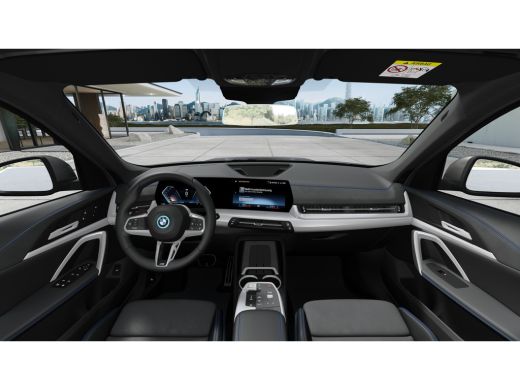 BMW iX1 eDrive20 M Sport / Sportstoelen / Achteruitrijcamera / M Adaptief onderstel / Comfort Access / Ad... ActivLease financial lease