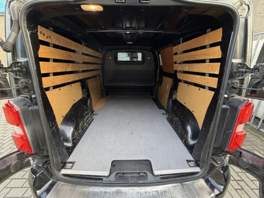 Citroën Jumpy 2.0 BlueHDI 123PK EURO 6 DARK EDITION CarPlay/achteruitrijcamera/trekhaak ActivLease financial lease