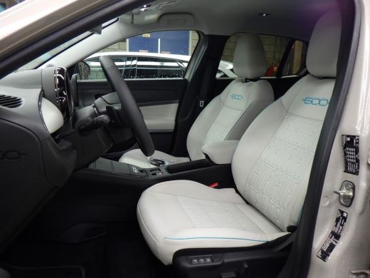 Fiat 600 1.2 Hybrid La Prima | Vol-Leder | Massage | Adaptive Cruise | Elektr. Achterklep | Stoelverwarmin... ActivLease financial lease