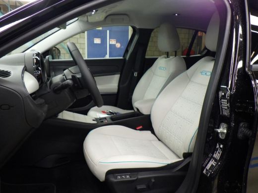 Fiat 600 1.2 Hybrid La Prima | Vol-Leder | Massage | Elektr. Stoelen | Adaptive Cruise | Elektr. Achterkle... ActivLease financial lease