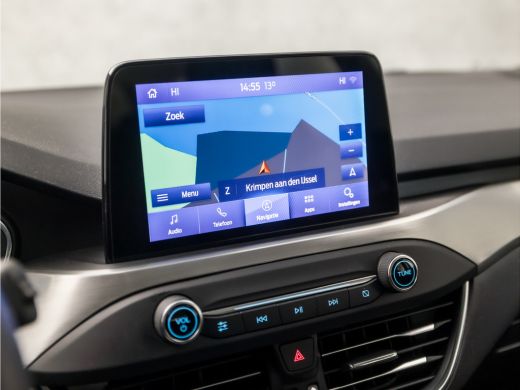 Ford Focus 1.0 EcoBoost Titanium Sport Automaat (APPLE CARPLAY, GROOT NAVI, CLIMATE, TREKHAAK, SPORTSTOELEN,... ActivLease financial lease