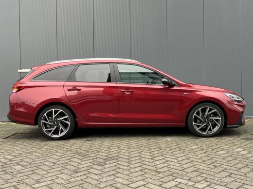 Hyundai i30 Wagon 1.5 T-GDi 160pk MHEV N-Line Leder | Camera | Climate | Keyless | Full - Led | Navigatie | A... ActivLease financial lease