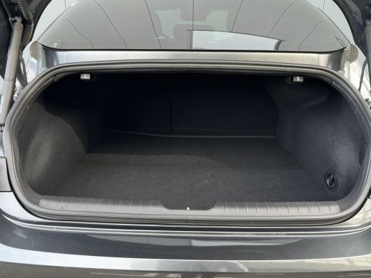 Hyundai IONIQ 6 77.4 kWh 229pk Connect | Carplay | Camera | Climate | Keyless | Navigatie | Full Led | Elek. Klep... ActivLease financial lease