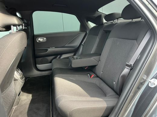 Hyundai IONIQ 6 77.4 kWh 229pk Connect | Carplay | Camera | Climate | Keyless | Navigatie | Full Led | Elek. Klep... ActivLease financial lease