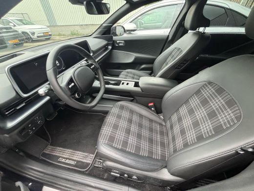 Hyundai IONIQ 6 First Edition AWD 77.4 kWh | Cruise control adaptief met Stop&Go en stuurhulp | Dodehoekdetectie ... ActivLease financial lease