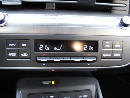 Hyundai Kona Comfort Smart 65.4 kWh | Cruise control adaptief met Stop&Go en stuurhulp | Dodehoekdetectie met ... ActivLease financial lease