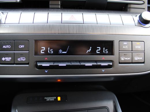 Hyundai Kona Comfort Smart 65.4 kWh | Cruise control adaptief met Stop&Go en stuurhulp | Dodehoekdetectie met ... ActivLease financial lease