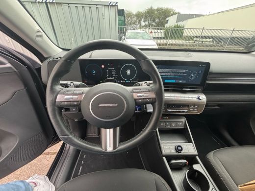 Hyundai Kona Comfort Smart 65.4 kWh | Cruise control adaptief met Stop&Go en stuurhulp | Dodehoekdetectie met ... ActivLease financial lease