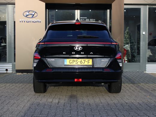 Hyundai Kona Comfort Smart 65.4 kWh | Cruise control adaptief met Stop&Go en stuurhulp | Dodehoekdetectie met ... ActivLease financial lease