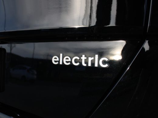 Hyundai Kona Comfort Smart 65.4 kWh | Cruise control adaptief met Stop&Go en stuurhulp | Dodehoekdetectie met ... ActivLease financial lease