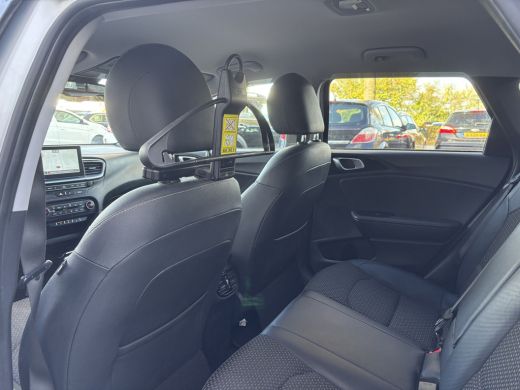 Kia Ceed Sportswagon 1.0 T-GDi DynamicPlusLine | Parkeer Camera | Stuur Verwarming | Stoel Verwarming | Apple Carplay ActivLease financial lease