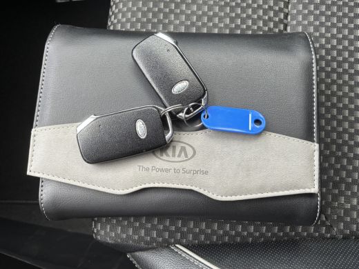 Kia Ceed Sportswagon 1.0 T-GDi DynamicPlusLine | Parkeer Camera | Stuur Verwarming | Stoel Verwarming | Apple Carplay ActivLease financial lease