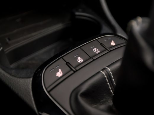 Kia Picanto 1.0 T-GDI X-Line (APPLE CARPLAY, NAVIGATIE, LEDER, CAMERA, STUUR/STOELVERWARMING, SPORTSTOELEN, L... ActivLease financial lease