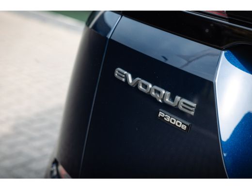 Land Rover Range Rover Evoque P300e AWD R-Dynamic S | Cold Climate | 20 Inch | Dodehoek Assistent | El. achterklep | Keyless Entry ActivLease financial lease