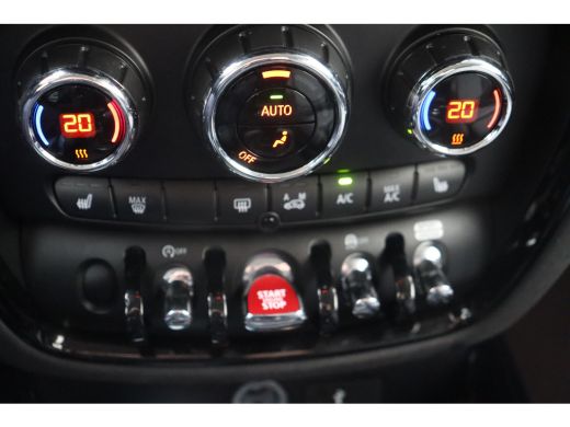 Mini Clubman Cooper Automaat / Achteruitrijcamera / Comfort Access / LED / Comfortstoelen / Stoelverwarming / ... ActivLease financial lease