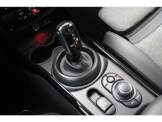 Mini Clubman Cooper Automaat / Achteruitrijcamera / Comfort Access / LED / Comfortstoelen / Stoelverwarming / ... ActivLease financial lease