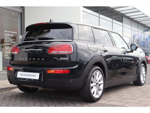 Mini Clubman Cooper Automaat / Achteruitrijcamera / Comfort Access / LED / Comfortstoelen / Stoelverwarming / ... ActivLease financial lease