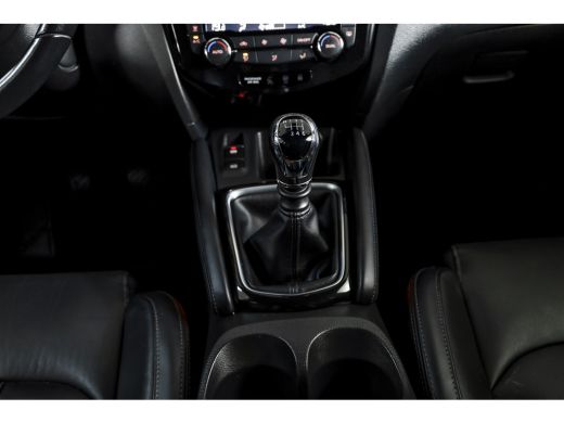 Nissan QASHQAI 1.3 DIG-T Tekna + 140 PK | Pano | Adapt. Cruise | Stoel-+Voorruitverw. | PDC | 360 Camera | NAV +... ActivLease financial lease