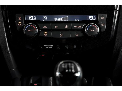 Nissan QASHQAI 1.3 DIG-T Tekna + 140 PK | Pano | Adapt. Cruise | Stoel-+Voorruitverw. | PDC | 360 Camera | NAV +... ActivLease financial lease