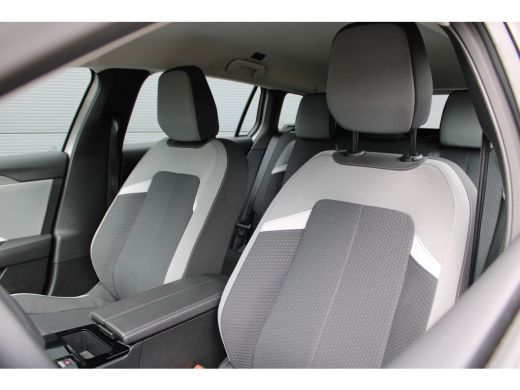 Opel Astra Sports Tourer 1.6 180pk Turbo Hybrid | Airco (automatisch) | Apple Carplay/Android Auto | Autonom... ActivLease financial lease