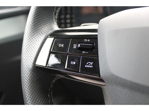 Opel Astra Sports Tourer 1.6 TURBO 180PK HYBRID AUTOMAAT | Achterbank in delen neerklapbaar | Airco | Airco ... ActivLease financial lease