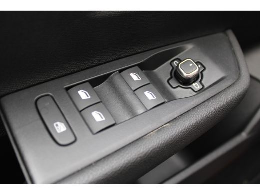 Opel Astra Sports Tourer 1.6 TURBO 180PK HYBRID AUTOMAAT | Achterbank in delen neerklapbaar | Airco | Airco ... ActivLease financial lease