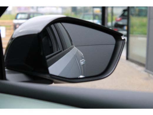 Opel Astra Sports Tourer 1.6 TURBO 180PK HYBRID AUTOMAAT | Achterbank in delen neerklapbaar | Airco | Airco ... ActivLease financial lease