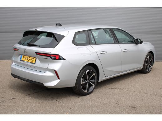 Opel Astra Sports Tourer 1.6 TURBO 180PK HYBRID AUTOMAAT | Achterbank in delen neerklapbaar | Airco | Airco ... ActivLease financial lease