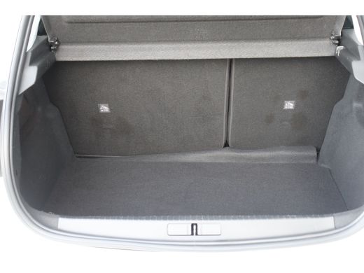 Opel Corsa 1.2 75PK 5-DRS ELEGANCE GS-LINE / NAVI / LEDER / CLIMA / LED / PDC / 17" LMV / UNIEK / CAMERA / P... ActivLease financial lease