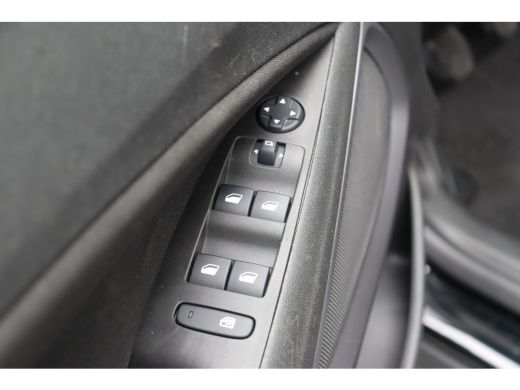 Opel Crossland 1.2 83PK EDITION+ / NAVI / CLIMA  / LED / PDC / 16" LMV / CAMERA / TREKHAAK / BLUETOOTH / CRUISEC... ActivLease financial lease