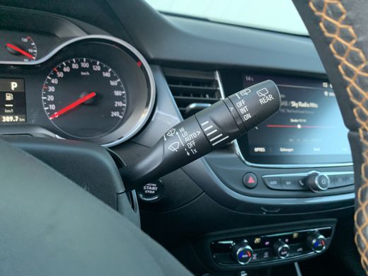 Opel Crossland X 1.2 Turbo Innovation Airco | AGR-Stoelen | Camera | Cruise Control | Keyless | LED | Navi | PDC V... ActivLease financial lease