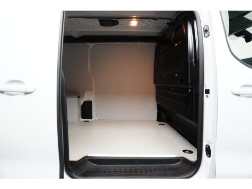 Opel Vivaro 2.0D L3 180pk Automaat | Betimmering | Navigatie | Stuurverwarming | Dodehoek-Detectie | Climate ... ActivLease financial lease