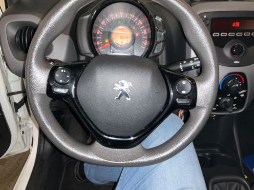 Peugeot 108 1.0 e-VTi Active ActivLease financial lease