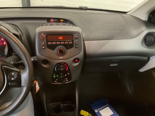 Peugeot 108 1.0 e-VTi Active ActivLease financial lease