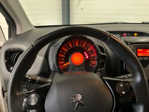 Peugeot 108 1.0 e-VTi Style ActivLease financial lease