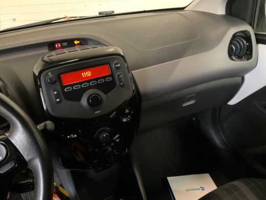 Peugeot 108 1.0 e-VTi Style ActivLease financial lease