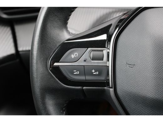 Peugeot 2008 1.2 PureTech Active | Navigatie | Apple carplay | Parkeersensoren | Cruise control | 43.000km | ActivLease financial lease