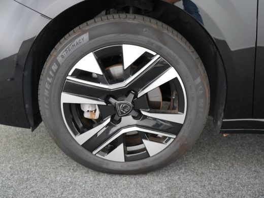 Peugeot 208 1.2 PureTech Allure | Achteruitrijcamera | Camera voor | Cruise control adaptief ActivLease financial lease