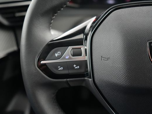 Peugeot 208 1.2 PureTech Allure | Achteruitrijcamera | Camera voor | Cruise control adaptief ActivLease financial lease