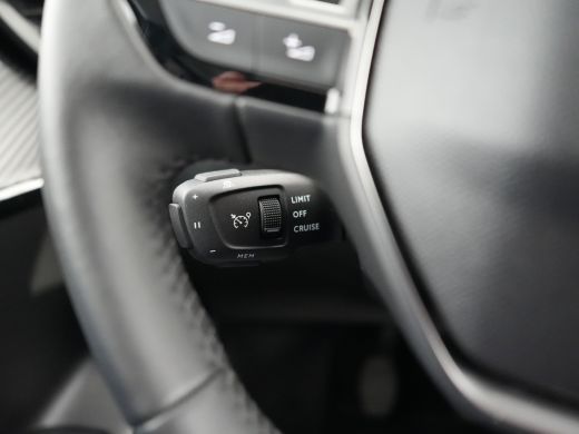 Peugeot 208 1.2 PureTech Allure | Achteruitrijcamera | Camera voor | Cruise control adaptief ActivLease financial lease