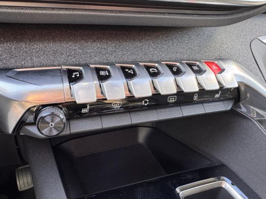 Peugeot 3008 1.2 130PK Allure Automaat | Camera | Navigatie | Keyless | Apple Carplay / Android Auto | Chroom ... ActivLease financial lease